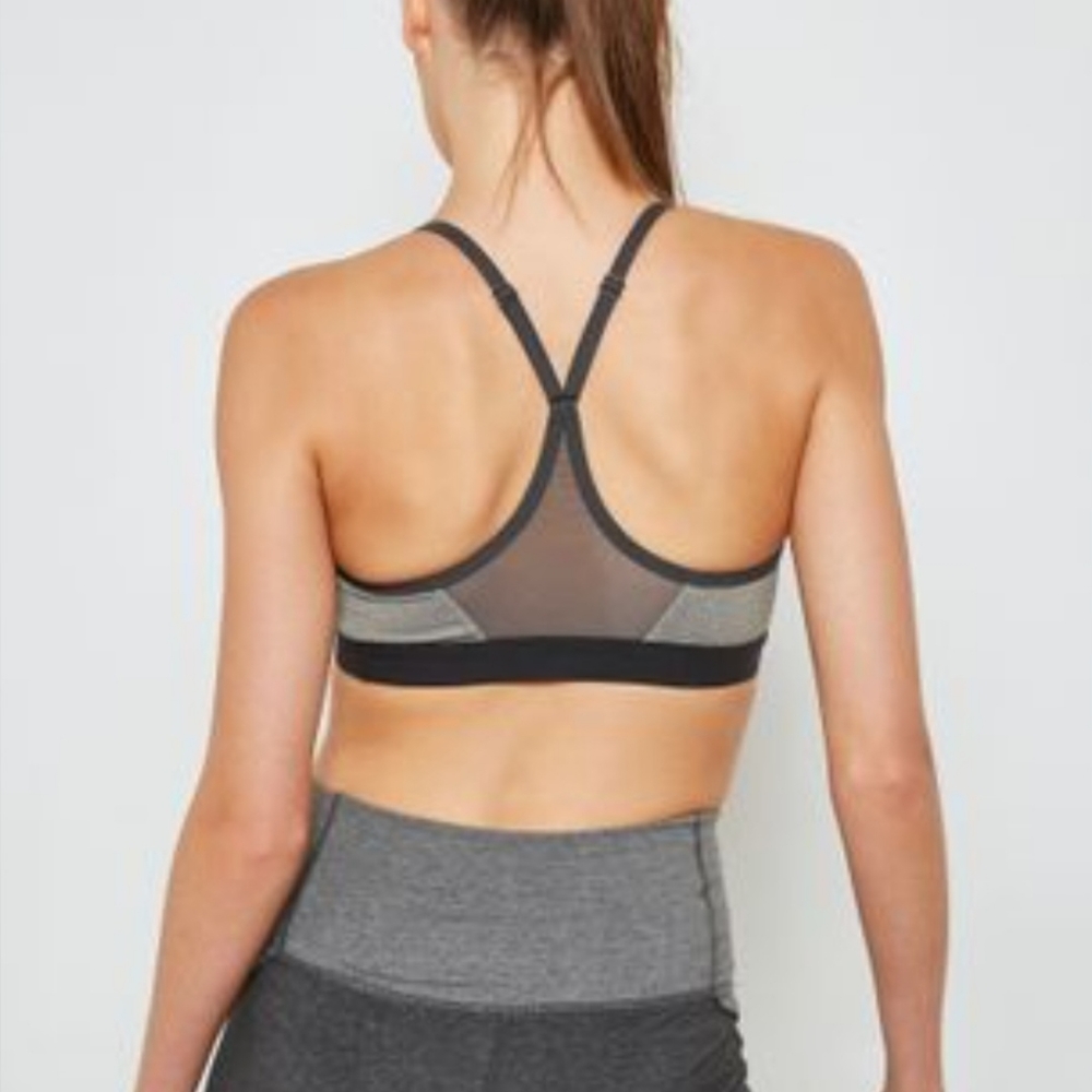 Nike Indy Sports Bra Size M Gray/Blk + 2 FREE Sports Bras EUC - Picture 5 of 11